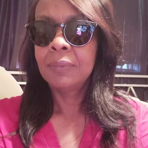 Meet your Posher, Diana